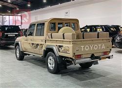 Toyota Land Cruiser Pickup